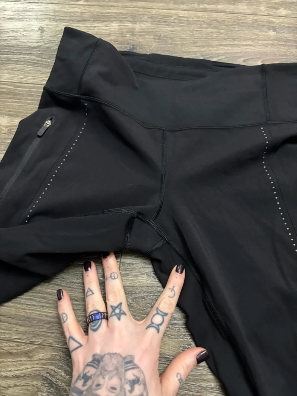 Lululemon Extra Mile Mid-Rise Tight *Reflective 28